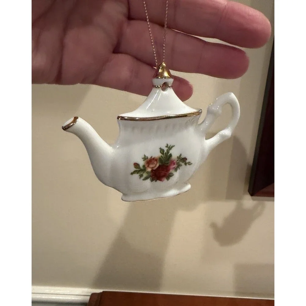 VTG Royal Albert Old Country Roses Teapot-shaped Christmas Ornament Bone China